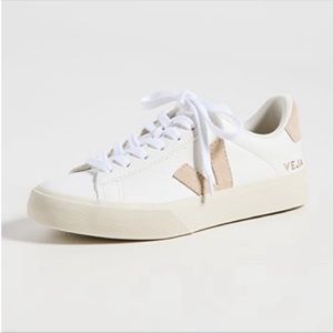 Veja Campo Leather Sneaker in White/Almond sz 39EU/8US New in Box